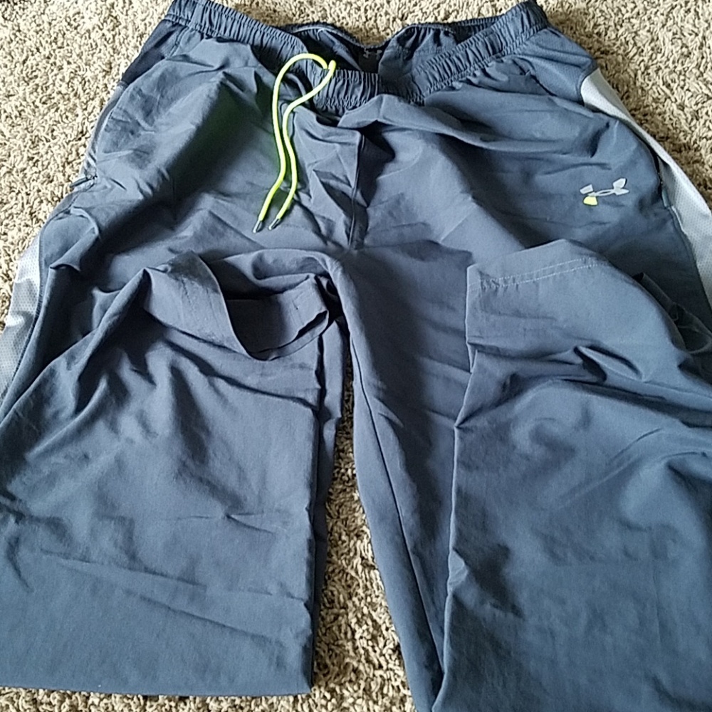Under armour windbreaker xxl